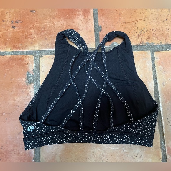 Lululemon Sports Bra size 4 - Picture 2 of 3